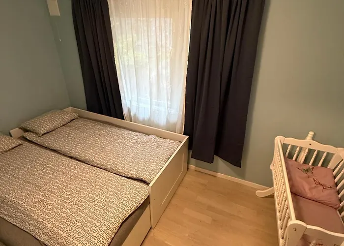 With 5 Bedrooms, Great View And Garden *