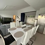 With 5 Bedrooms, Great View And Garden Nyaraló