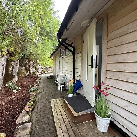 With 5 Bedrooms, Great View And Garden Tatil Evi *