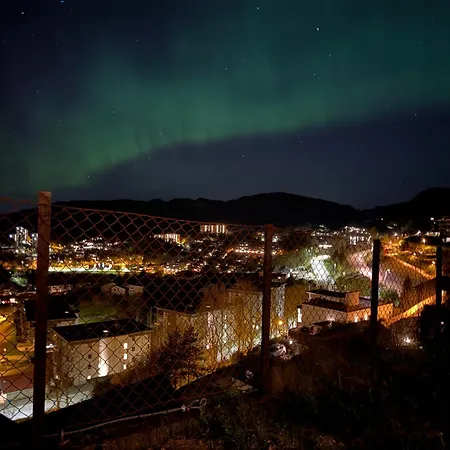 With 5 Bedrooms, Great View And Garden Tatil Evi Bergen